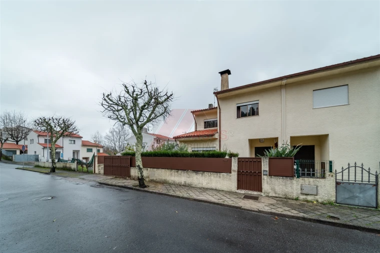 Moradia T3 para Venda em Fafe Foto 25