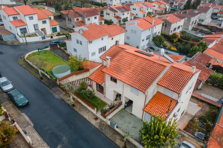 Moradia T3 para Venda em Fafe Foto 32