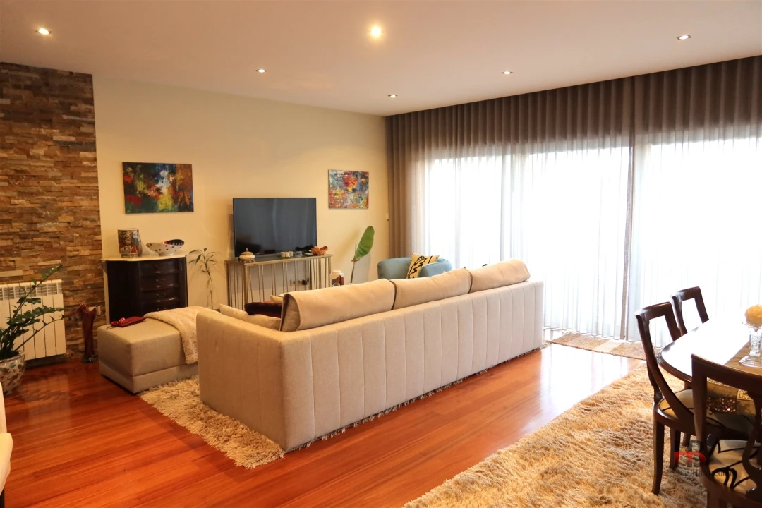 Moradia T3 para Venda em Gondomar (São Cosme), Valbom e Jovim Foto 14