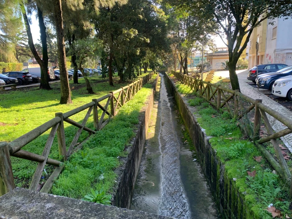 Garagem para Arrendamento em Algueirão-Mem Martins Foto 11