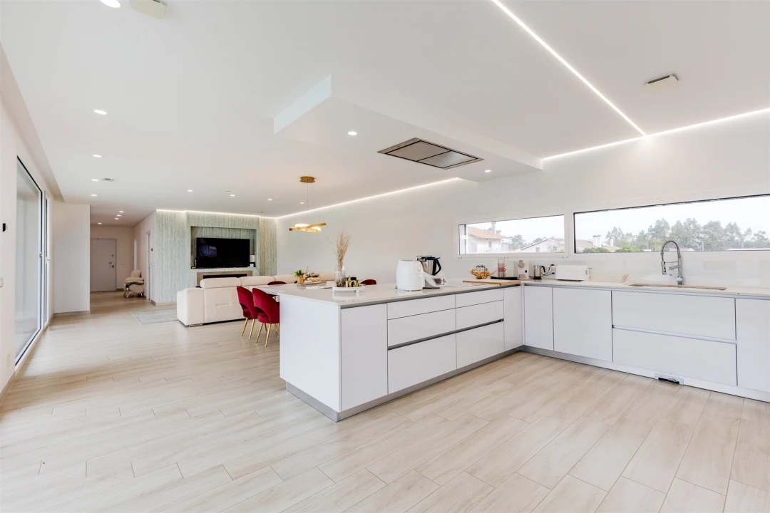 Moradia T4 para Venda em Monte Real e Carvide Foto 11