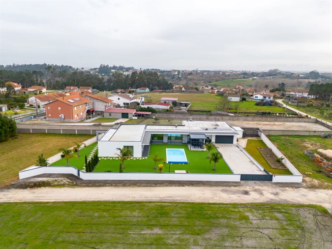 Moradia T4 para Venda em Monte Real e Carvide Foto 53