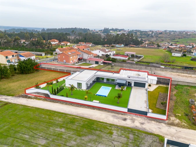 Moradia T4 para Venda em Monte Real e Carvide Foto 48