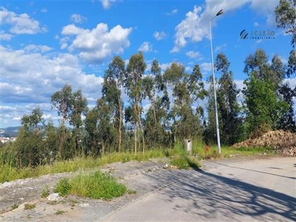 Terreno para Venda em Paredes Foto 10