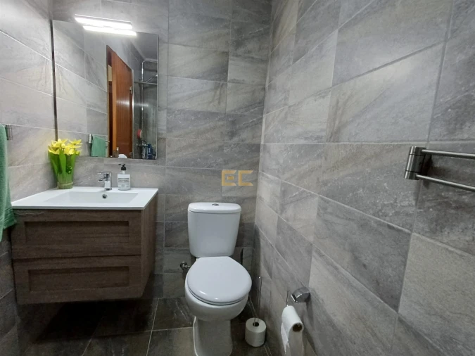 Apartamento T2 para Venda em Buarcos Foto 16