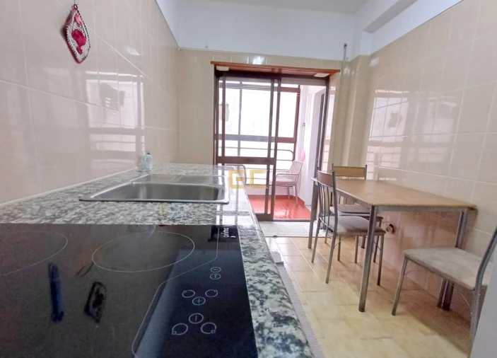 Apartamento T2 para Venda em Buarcos Foto 6