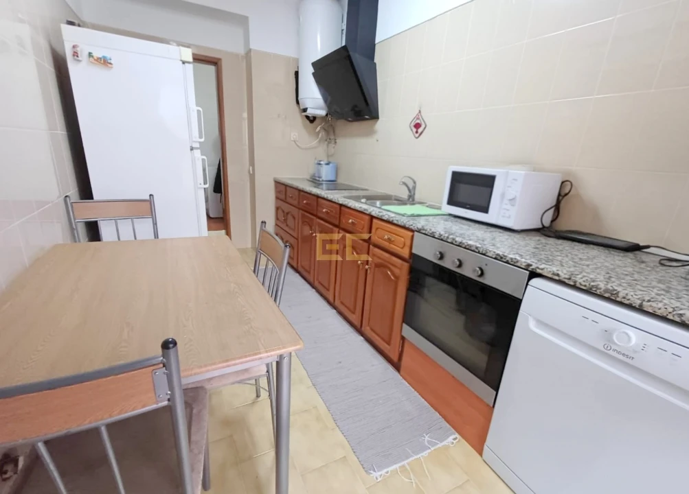 Apartamento T2 para Venda em Buarcos Foto 10