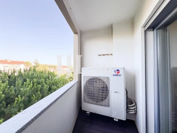 Apartamento T3 para Venda em Carcavelos e Parede