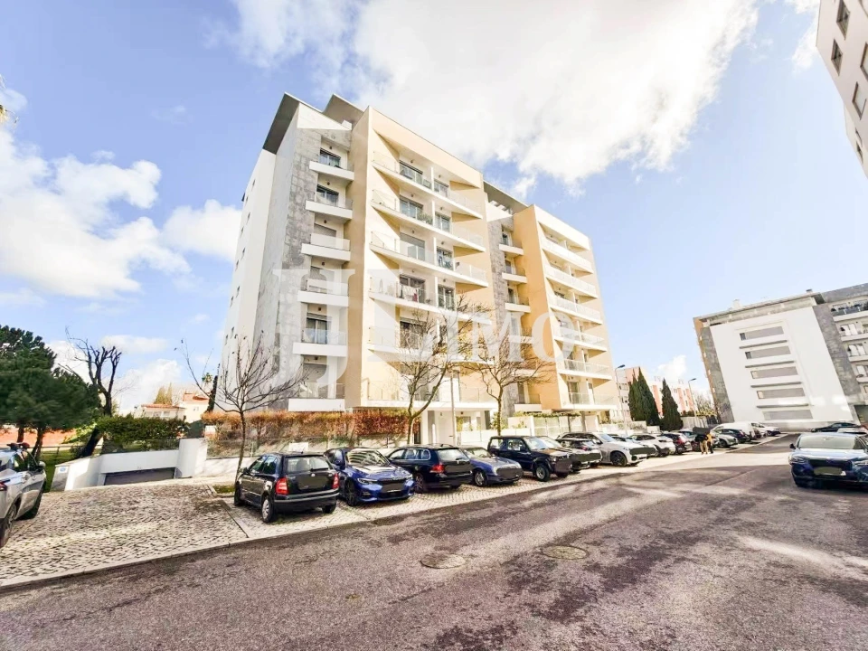 Apartamento T3 para Venda em Carcavelos e Parede Foto 3