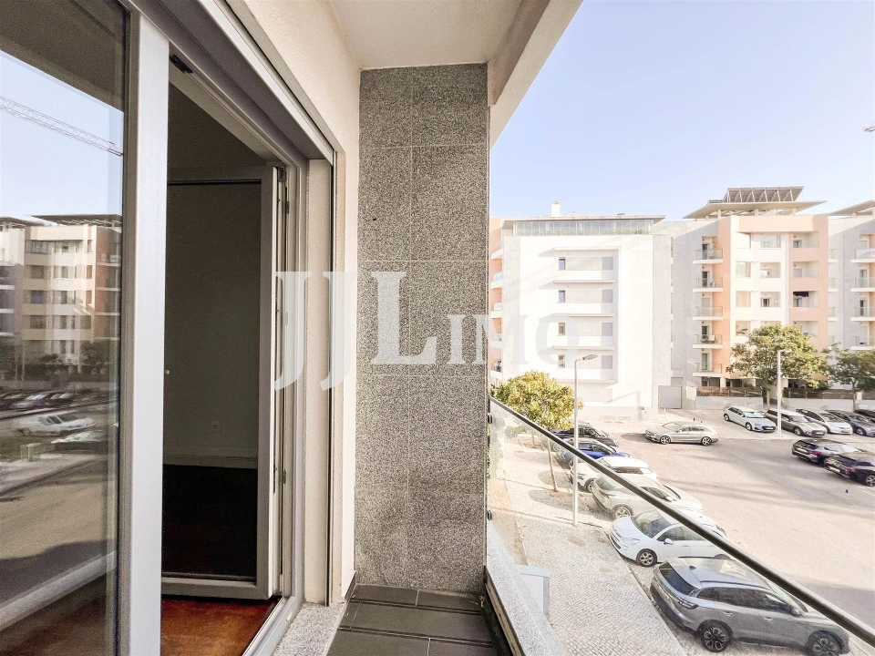 Apartamento T3 para Venda em Carcavelos e Parede Foto 37