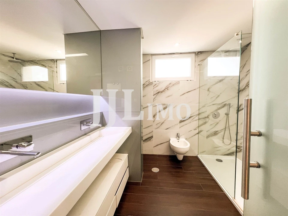 Apartamento T3 para Venda em Carcavelos e Parede Foto 30
