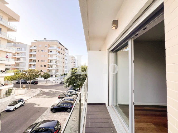 Apartamento T3 para Venda em Carcavelos e Parede Foto 6