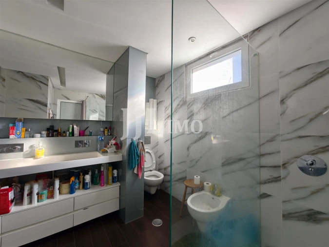 Apartamento T3 para Venda em Carcavelos e Parede Foto 25