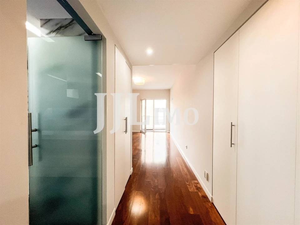 Apartamento T3 para Venda em Carcavelos e Parede Foto 28