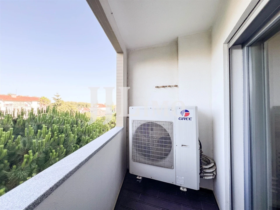 Apartamento T3 para Venda em Carcavelos e Parede Foto 13