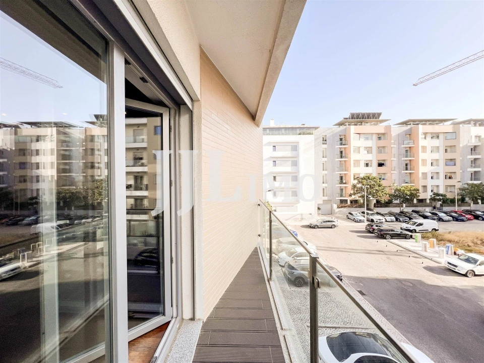 Apartamento T3 para Venda em Carcavelos e Parede Foto 5