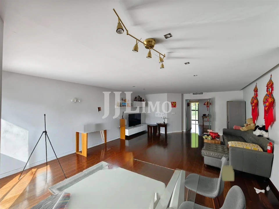 Apartamento T3 para Venda em Carcavelos e Parede Foto 7