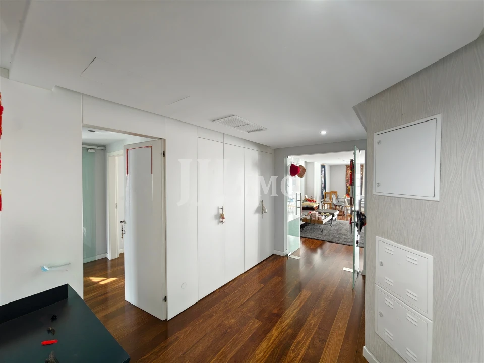 Apartamento T3 para Venda em Carcavelos e Parede Foto 5