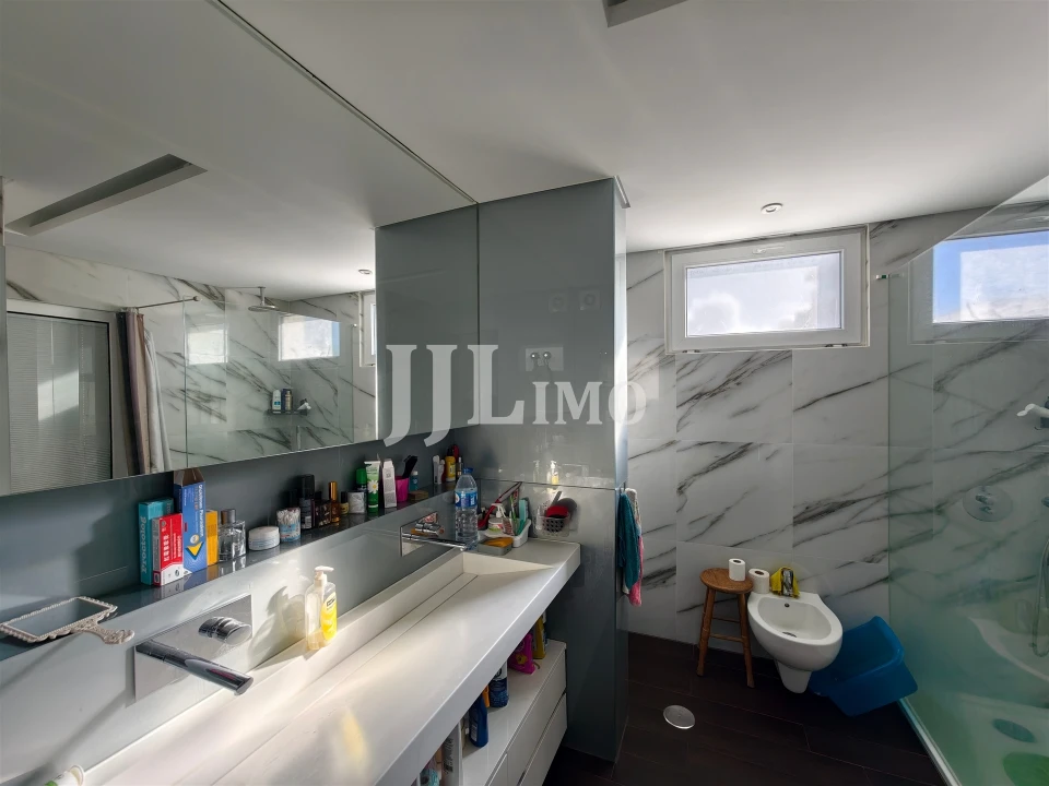 Apartamento T3 para Venda em Carcavelos e Parede Foto 24