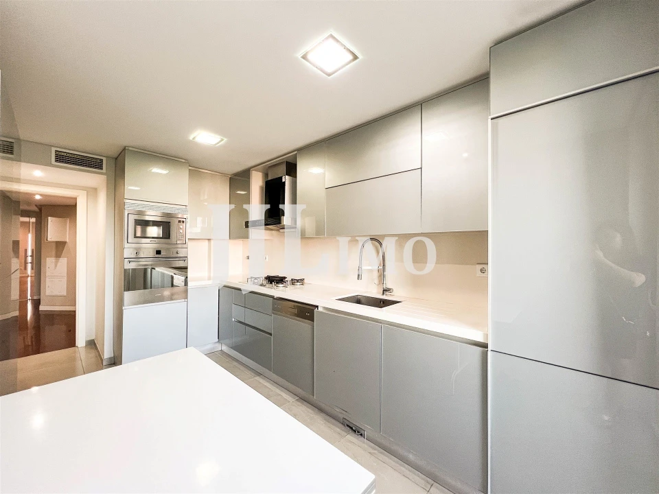 Apartamento T3 para Venda em Carcavelos e Parede Foto 21