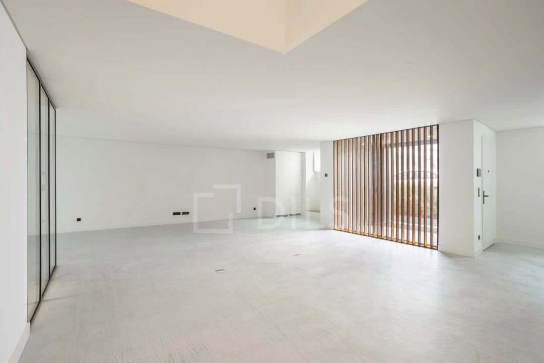 Apartamento T5 para Venda em Belém Foto 6