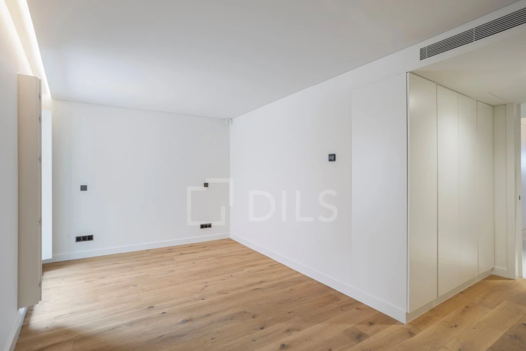 Apartamento T5 para Venda em Belém Foto 23
