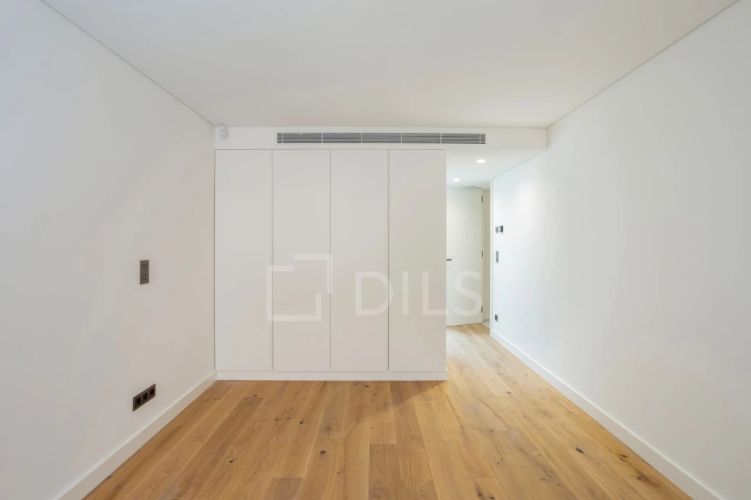 Apartamento T5 para Venda em Belém Foto 24