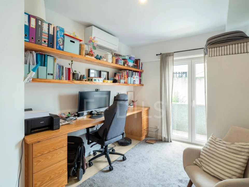 Apartamento T3 para Venda em Campolide Foto 21