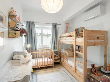 Apartamento T3 para Venda em Campolide