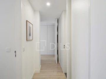 Apartamento T3 para Venda em Campolide