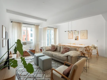 Apartamento T3 para Venda em Campolide