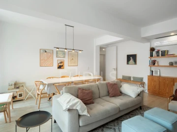 Apartamento T3 para Venda em Campolide