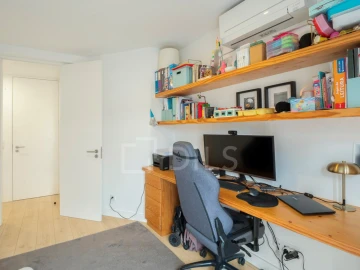 Apartamento T3 para Venda em Campolide