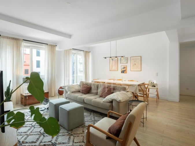 Apartamento T3 para Venda em Campolide Foto 12