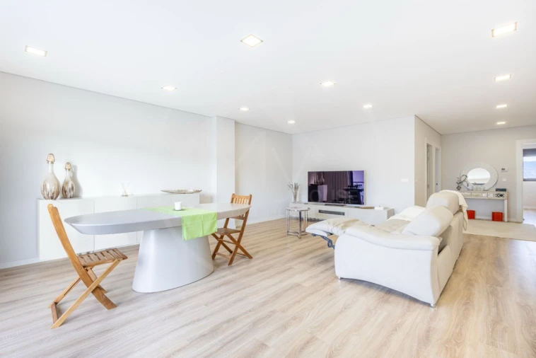 Apartamento T3 para Venda em Santa Maria Maior Foto 1