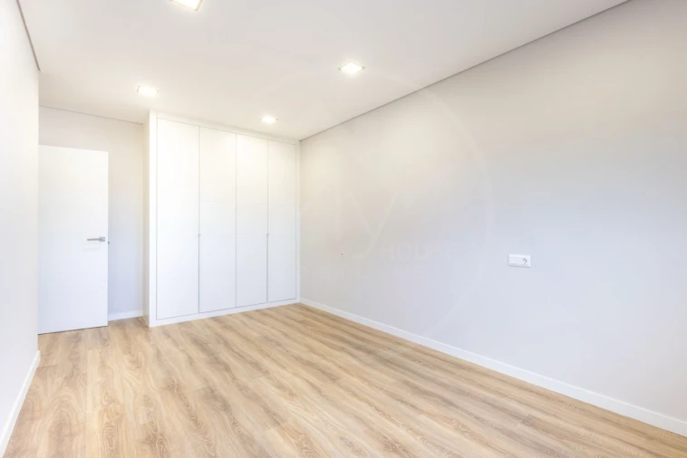 Apartamento T3 para Venda em Santa Maria Maior Foto 11