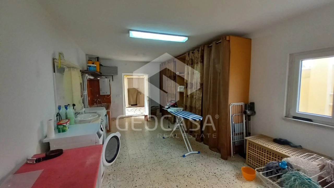 Moradia T5 para Venda em Porto Salvo Foto 44