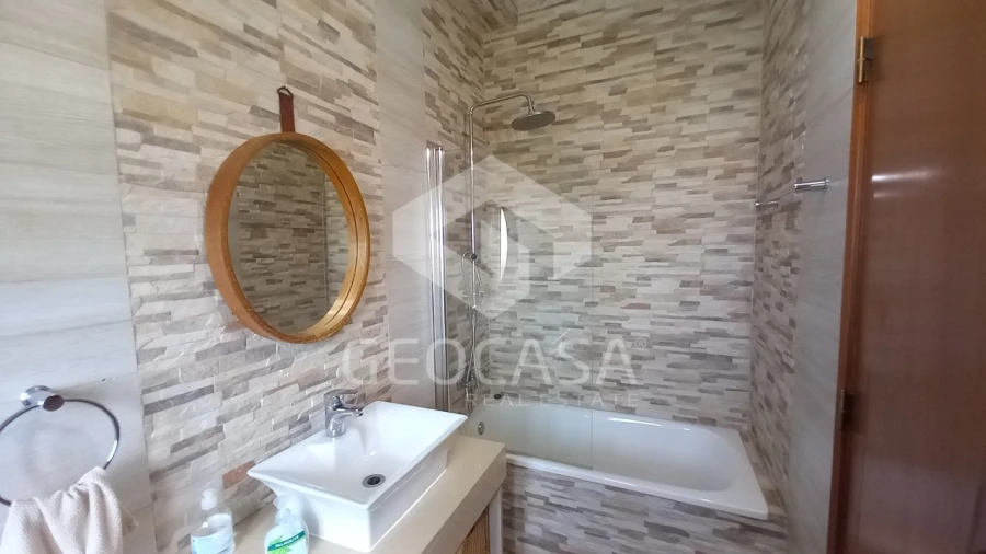 Moradia T5 para Venda em Porto Salvo Foto 42