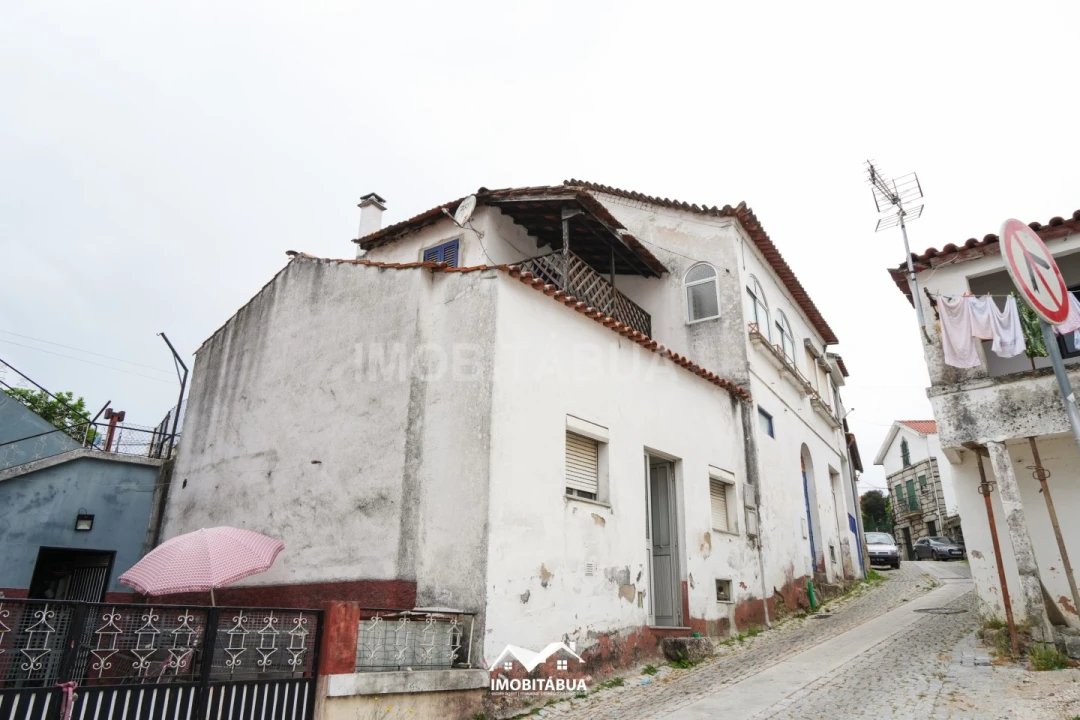 Moradia T3 para Venda em Tabua Foto 4