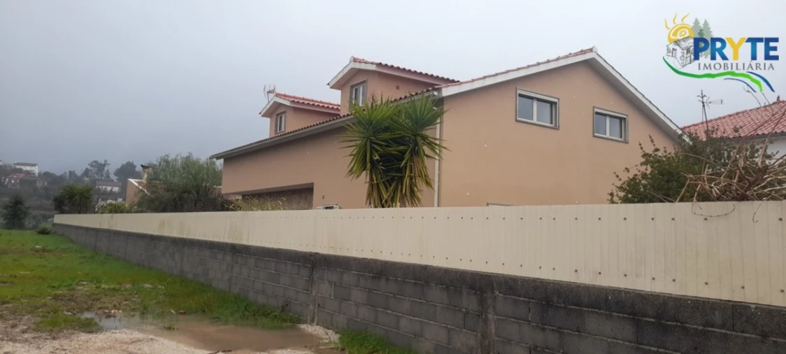 Moradia T3 para Venda em Figueiró dos Vinhos e Bairradas Foto 1