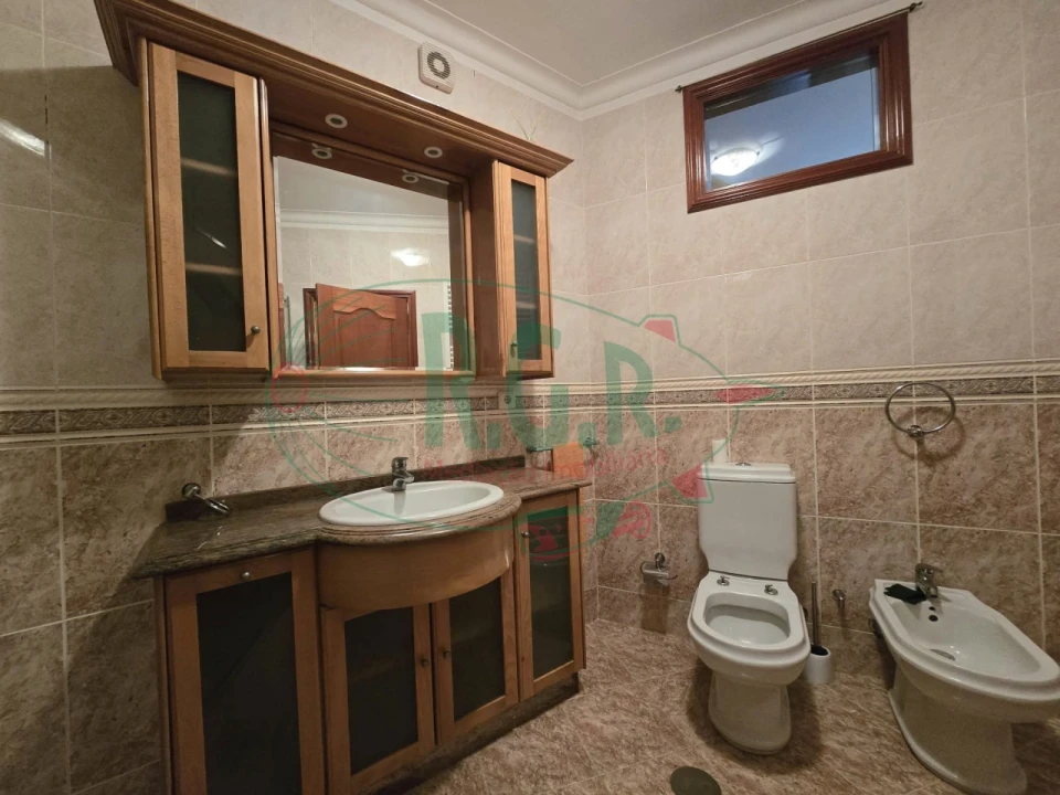 Moradia T4 para Venda em Gondomar (São Cosme), Valbom e Jovim Foto 14