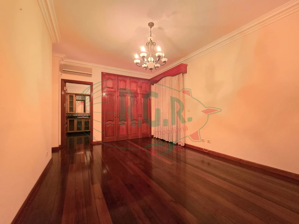 Moradia T4 para Venda em Gondomar (São Cosme), Valbom e Jovim Foto 27