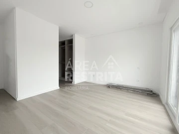 Moradia T3 para Venda em Fernao Ferro