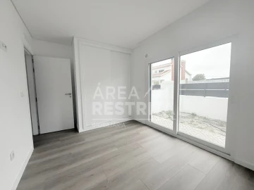 Moradia T3 para Venda em Fernao Ferro