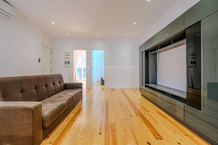 Apartamento T2 para Venda em Bonfim Foto 3