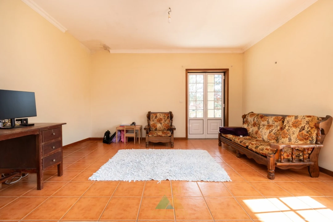 Moradia T3 para Venda em Bárrio e Cepões Foto 15