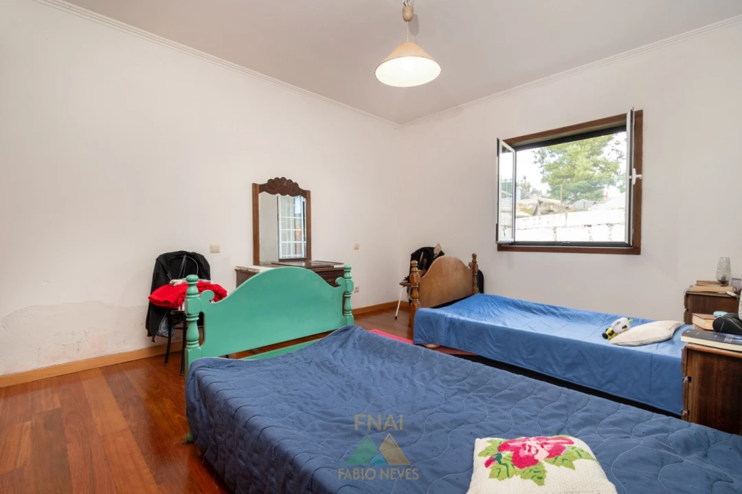 Moradia T3 para Venda em Bárrio e Cepões Foto 21