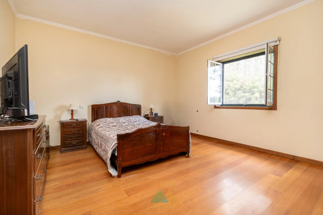 Moradia T3 para Venda em Bárrio e Cepões Foto 19