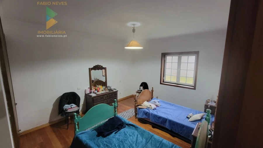 Moradia T3 para Venda em Bárrio e Cepões Foto 6