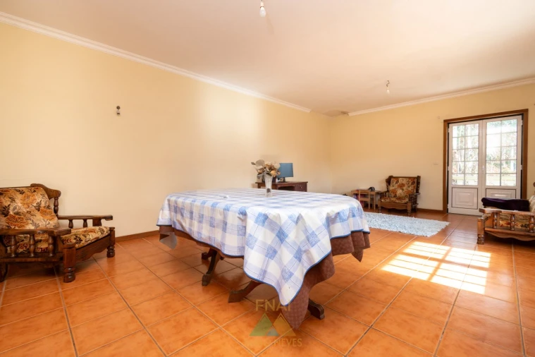 Moradia T3 para Venda em Bárrio e Cepões Foto 16